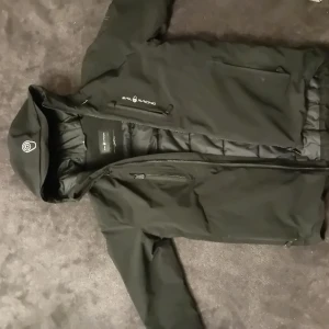 Sail racing jacka  - Inga stora skador eller något väll använd 