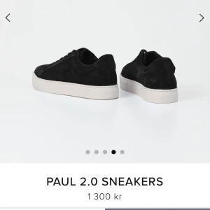 Vagabond skor  - Säljer min killes vagabonds sneakers! Bra skick och box ingår! Nypris 1300kr, mitt pris 850kr🙌🏽🙌🏽 lite smutsiga men lätt att få bort nog 