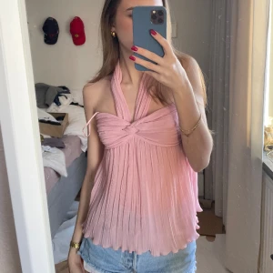 Topp - Topp från zara i strl xs, helt ny med alla lappar kvar, slutsåld på hemsidan 💗