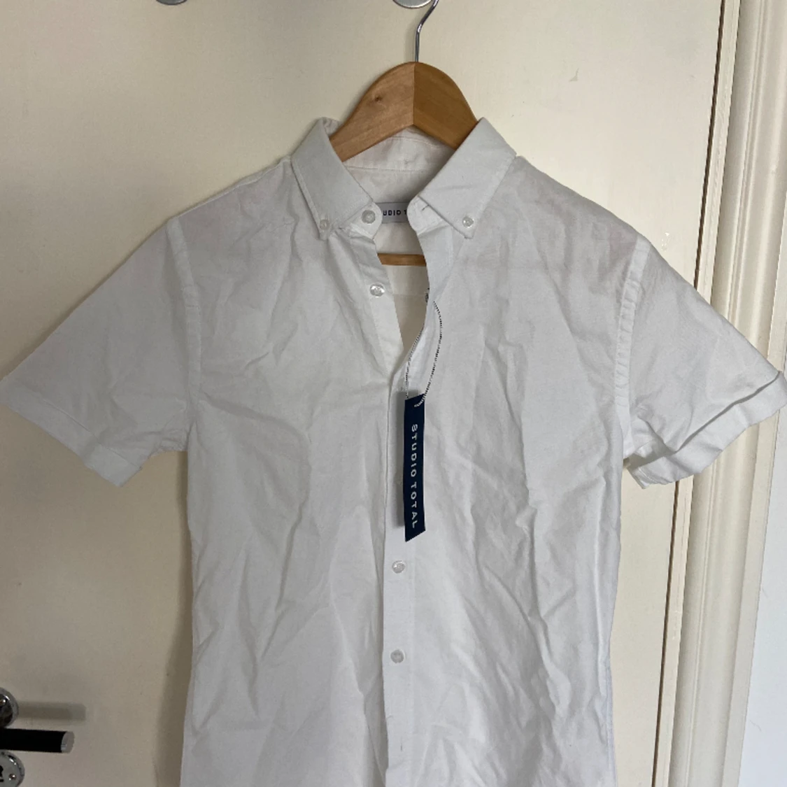 Vitt skjorta med kort ärm - 90