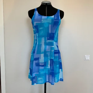 Klänning - Superfin unik sommarklänning, köpt second hand för 300kr. Säljer pga för liten för mig. Passar storlek xs-s! 💕