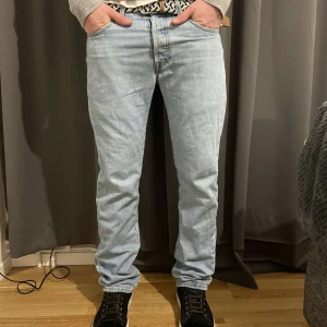 Levis jeans 501 - Skit snygga jeans i jätte bra skick i storlek W29 L32🤩 Nypris 1200kr mitt pris 500kr 