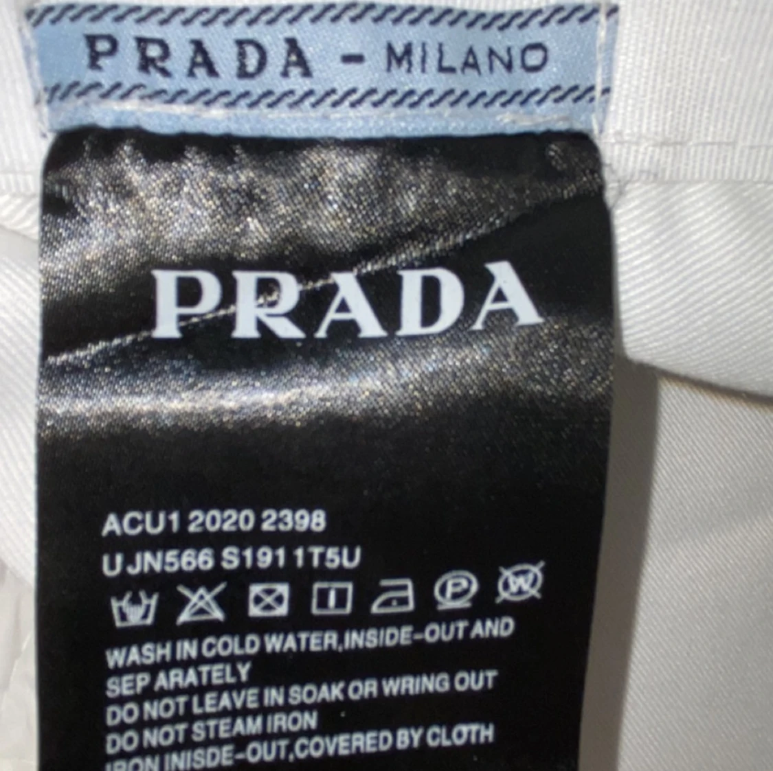 Prada bucket hat - 90