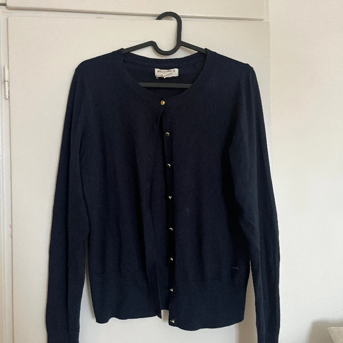 Mörkblå kofta från Holly White