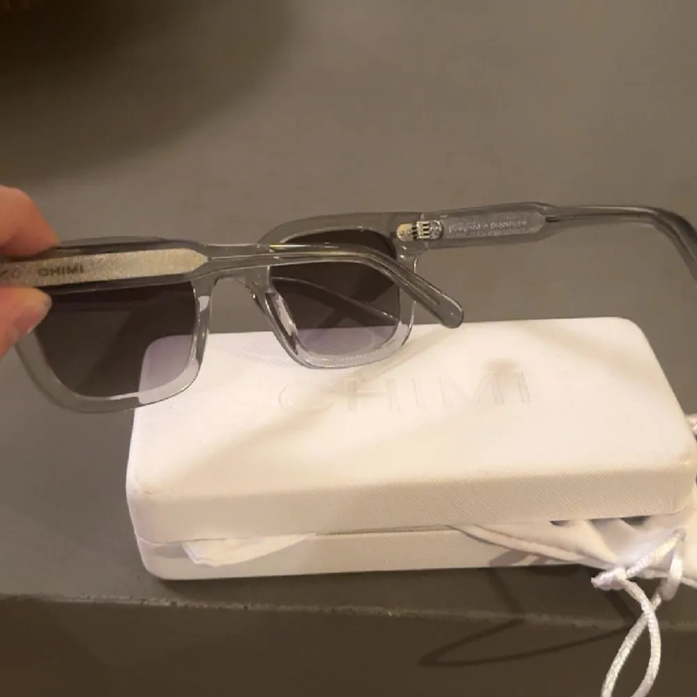 Chimi solglas ögon  Modellen 4  Knappast använda . Accessoarer.