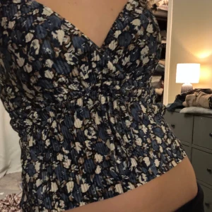 Så snygg topp - Jötte fin topp💖 passar mig som har S