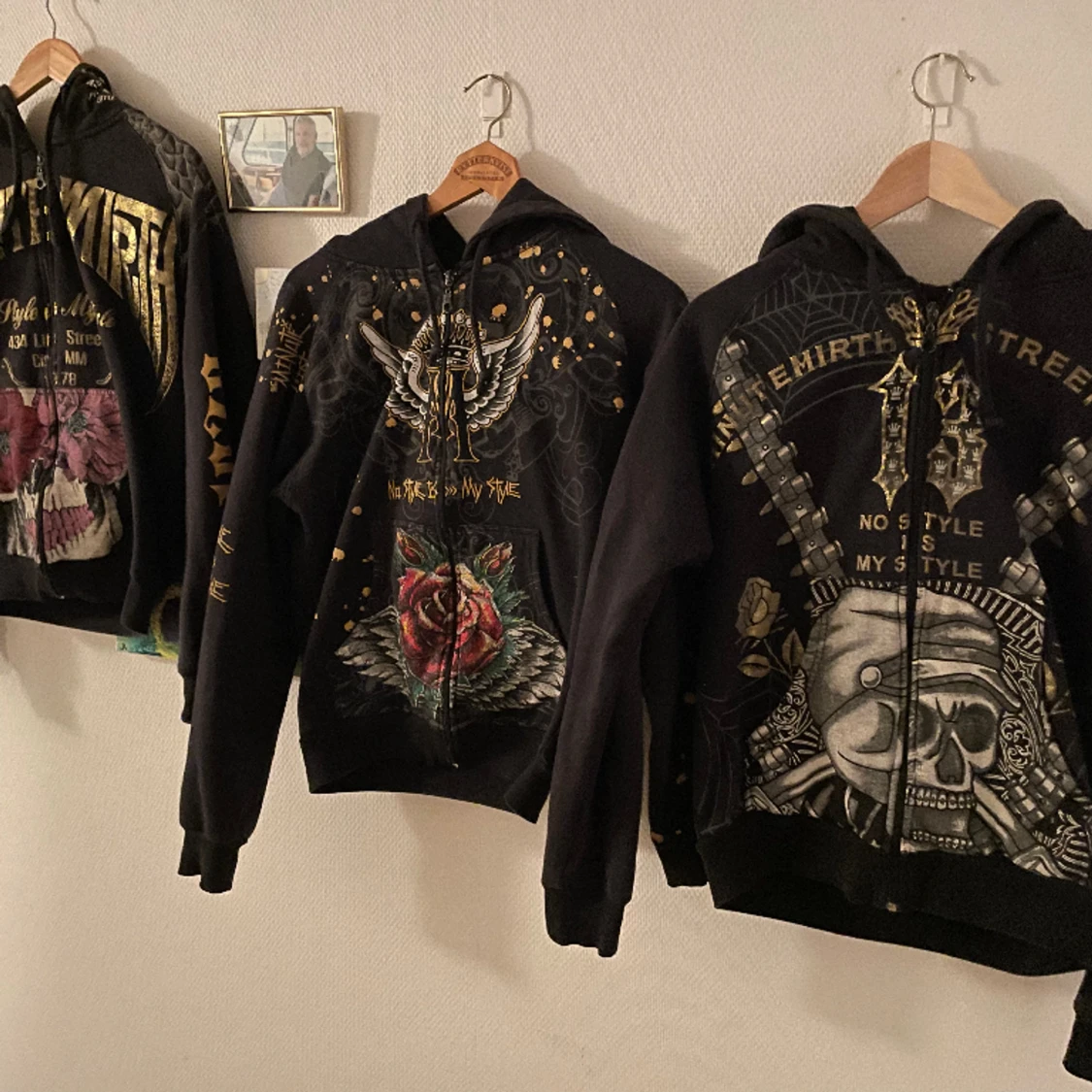 Minute mirth hoodies  - 90