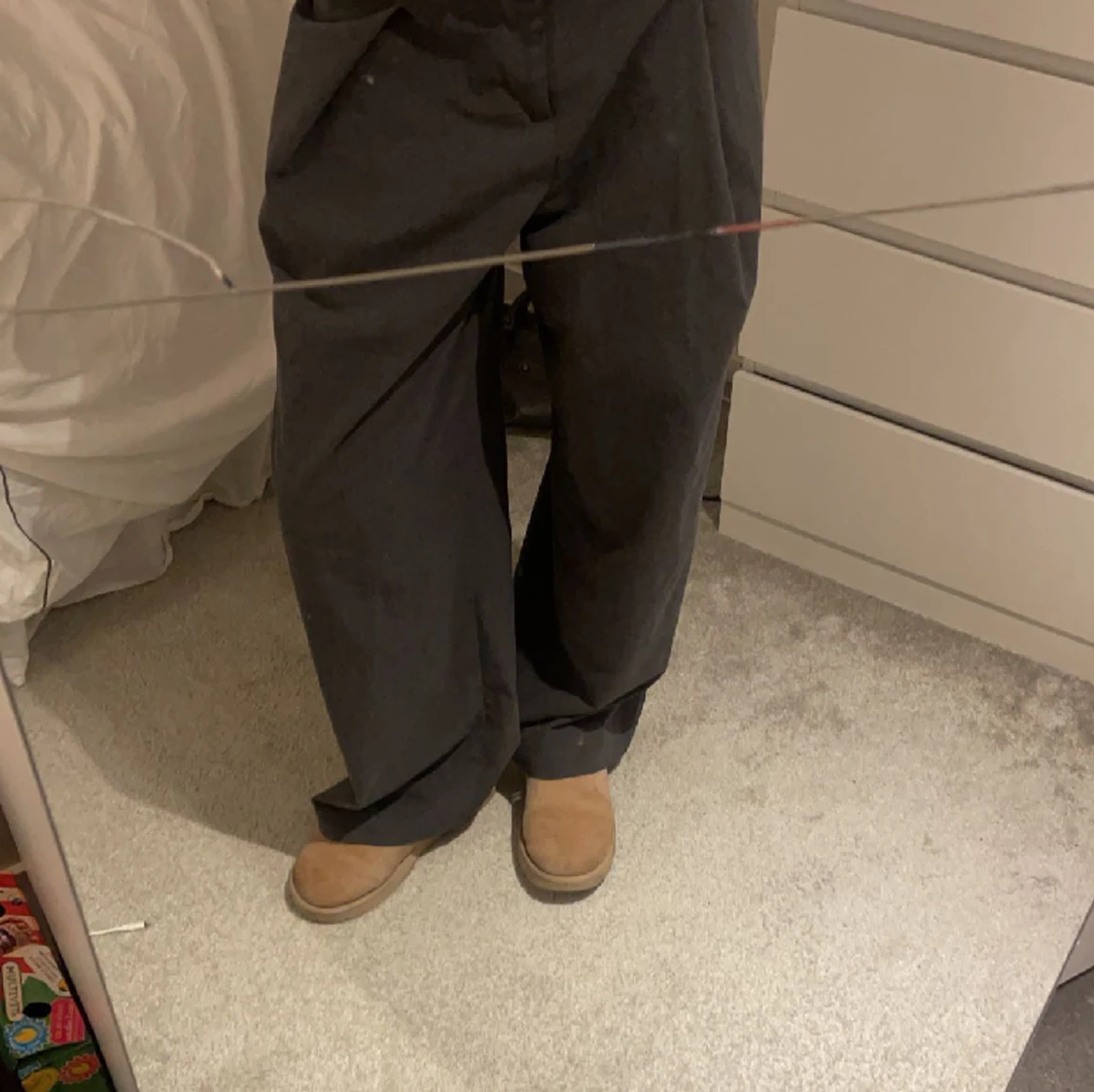 Grå kostymbyxor - 90