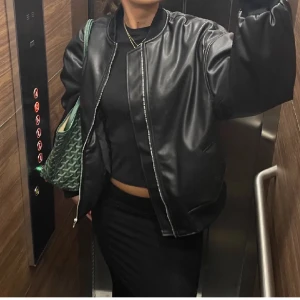 Nakd bomber jacka  - Bomberjacka från nakd, nyskick. Slutsåld. Nypris 1200 