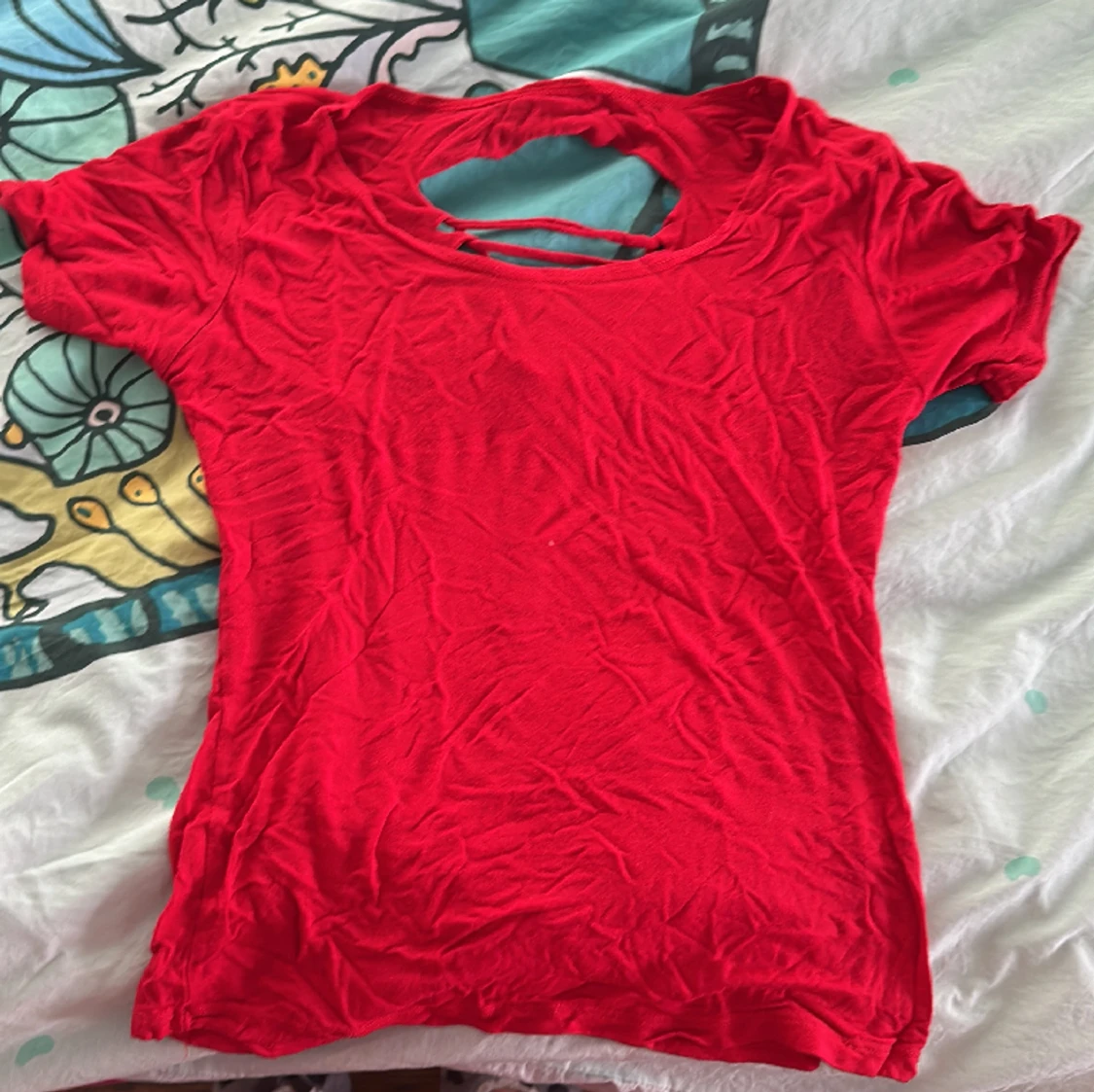 Croppad röd tröja  - 90
