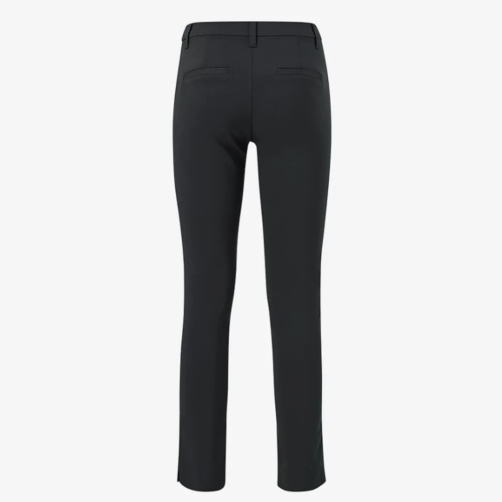 Jättefina svarta kostymbyxor från Mango. Endast använda ett fåtal gånger! Stl 32. 💓. Jeans & Byxor.