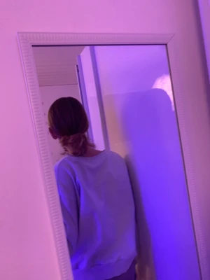 Tjocktröja🩵 - En din tjocktröja, kommer inte till användning längre. Kontakta om ni har några frågor 💗