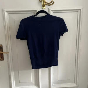 Polo t-shirt - Polo t-shirt Kan förhandla om pris 