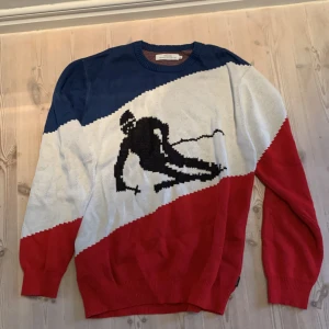 Dedicated Tröja  - Tjocktröja från Dedicated med tryck! Inga synliga fel eller defekter! 