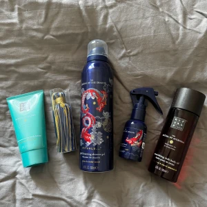 Rituals - Säljer av lite rituals grejer jag har fått i present som inte riktigt faller in i min smak☺️ alla produkter är nya och oanvända. Paketpris 150kr eventuellt st pris som kan diskuteras ☺️💗