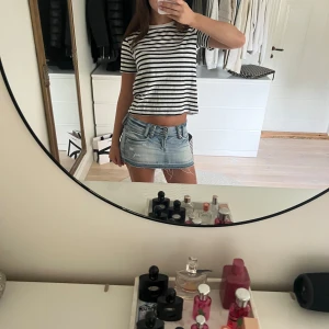 Tröja  - Säljer min tröja från zara då jag inte har fått användning för den