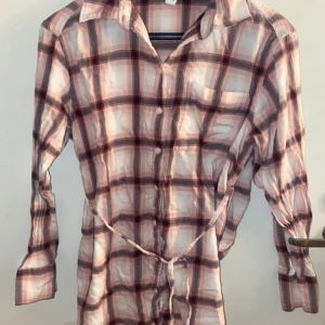 Mammatröja - Mammatröja för gravid magen med knyt över magen 