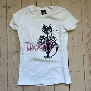 Cool baby tee - Supercool baby tee som tyvärr är för liten för mig!! Skriv ifall du har frågor!😎😎