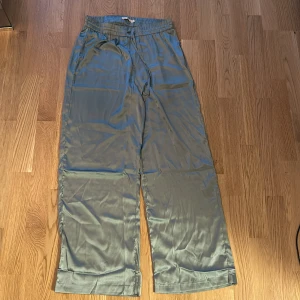 Lager 157 satin set - Använd 1gång