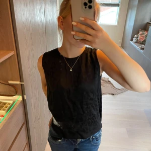 Fin blus! - Ny skick! Söt blus