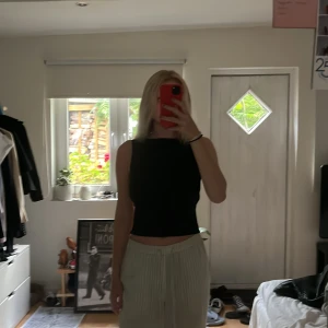 öppen rygg topp - aldrig kommit till användning!