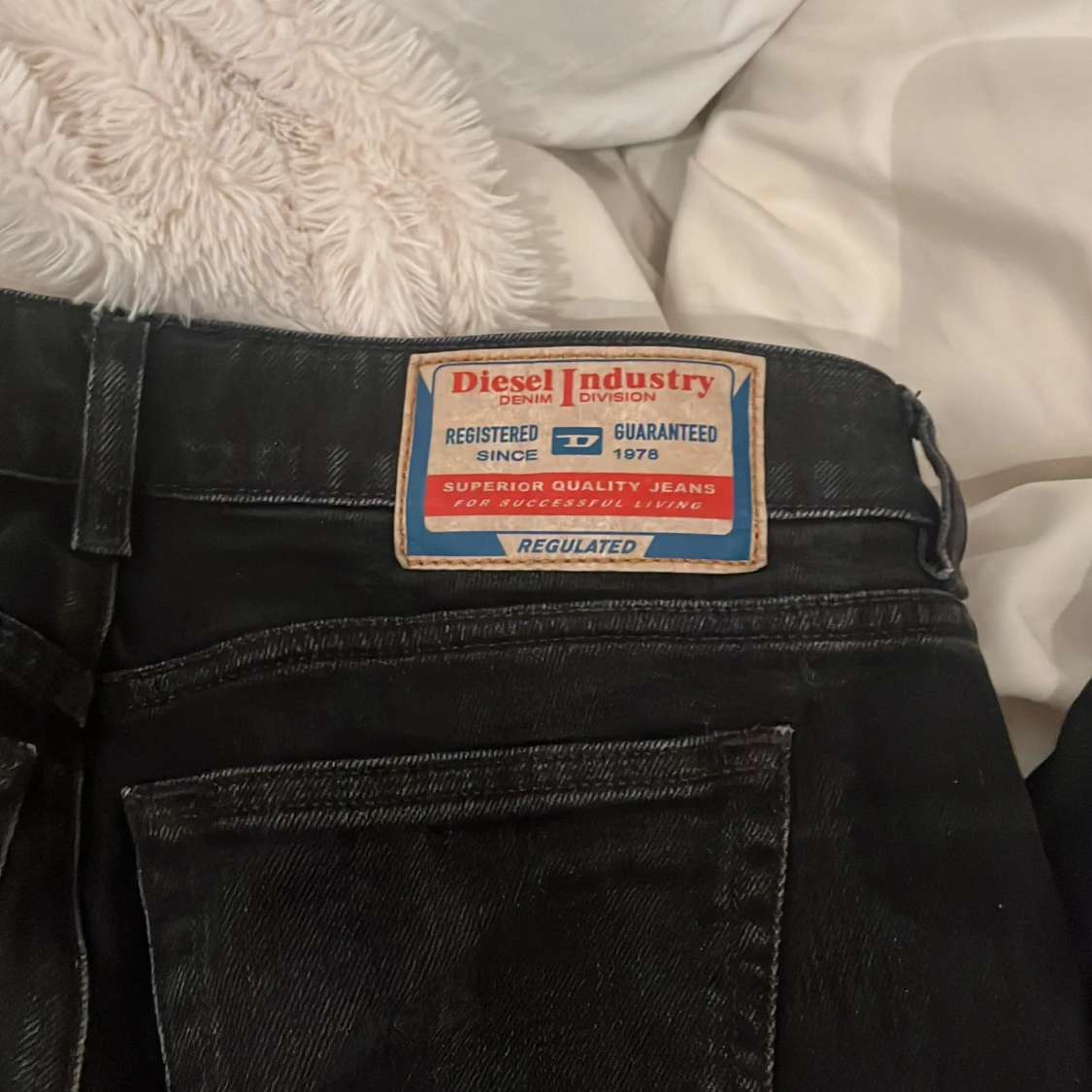 Svarta lågmidjade bootcut jeans  - 91