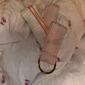 Nyckelring  - Handgjortd nyckelring, perfekt till skolstarten och jättefina❤️