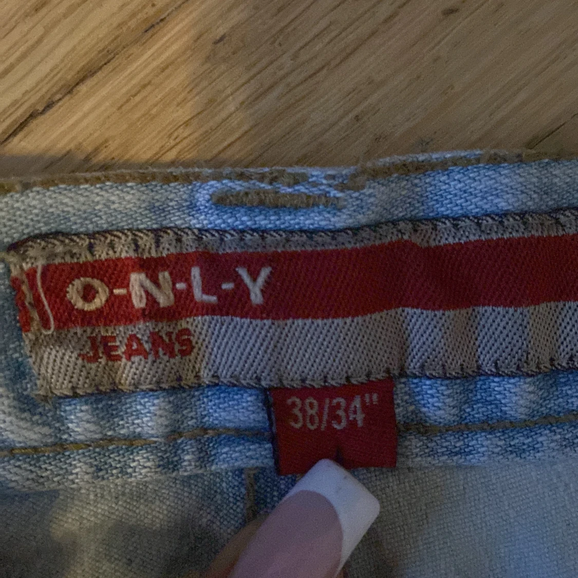 Ljus blå washed jeans  - 90