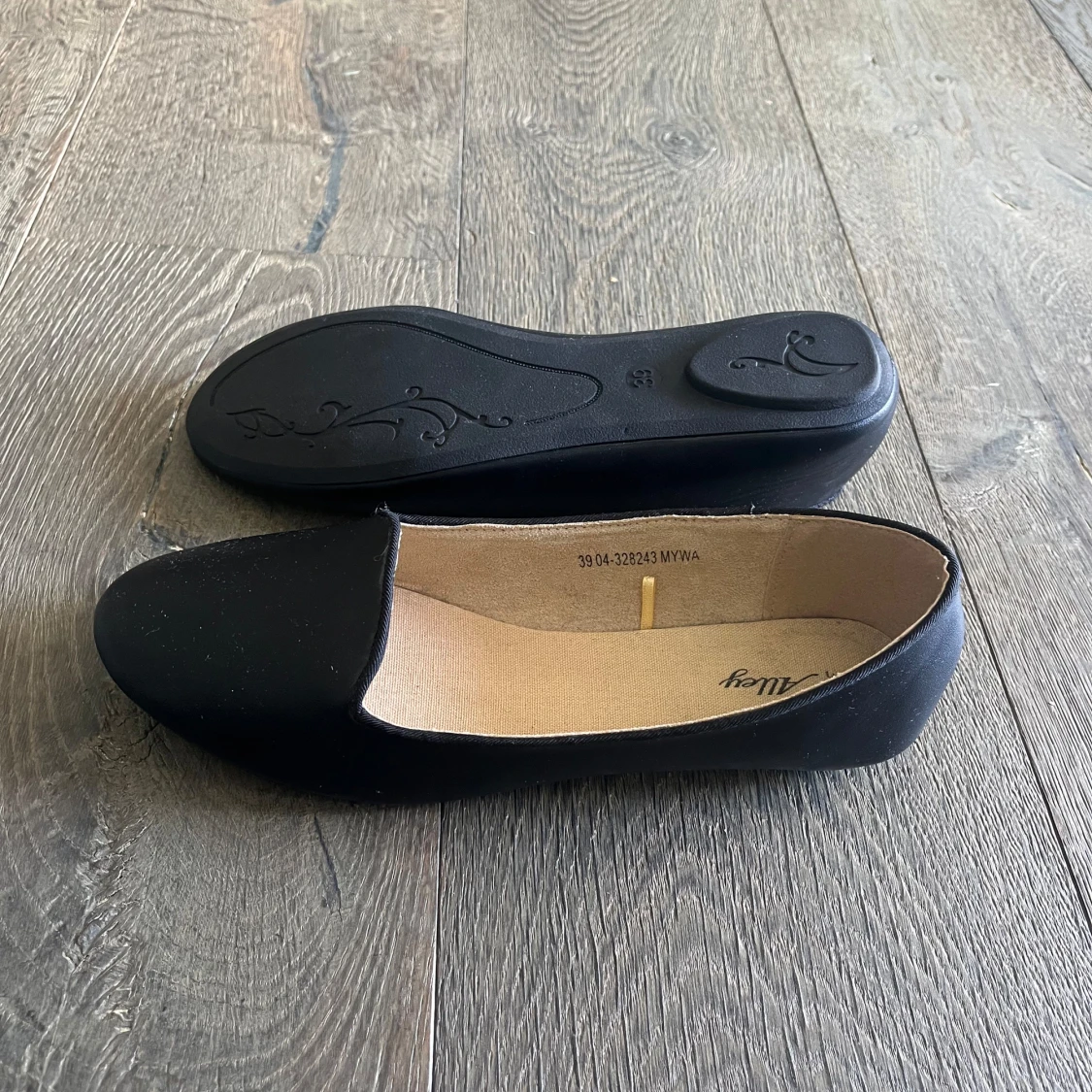 Svarta ballerinaskor - 92