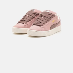 Puma skor - Använda bara 2 gånger 💕alla storlekar är nästan slutsålda typ. 