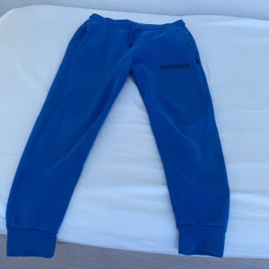 Hoodrich mjukis byxor - Byxan är i bra skick och jag har inte använt den så mycket. 