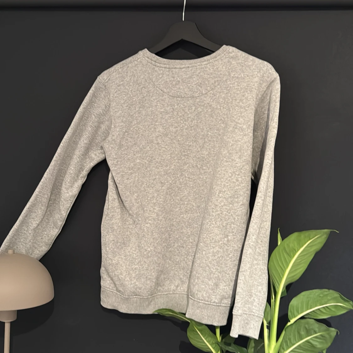 Grå lyle and skott tröja  - 90