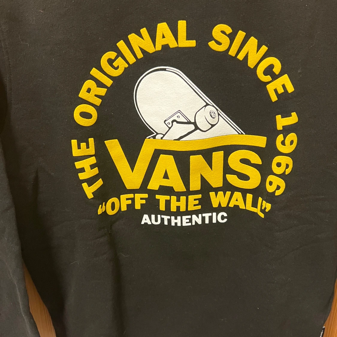 Svart långärmad tröja från Vans - 91