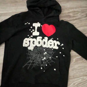Spider hoodie  - Pris kan diskuteras
