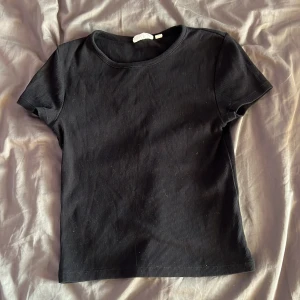  Basic svart tröja! - Svart tröja, väldigt Stretchig!