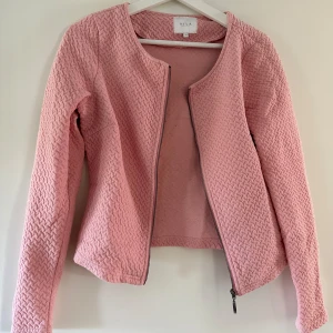 Kofta - Lite små-nopprig på insidan, dock inget som känns💕