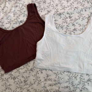White and brown tops - They come together! worn a few times only. The tag says “S/11-12y” but in my opinion they are a bit bigger