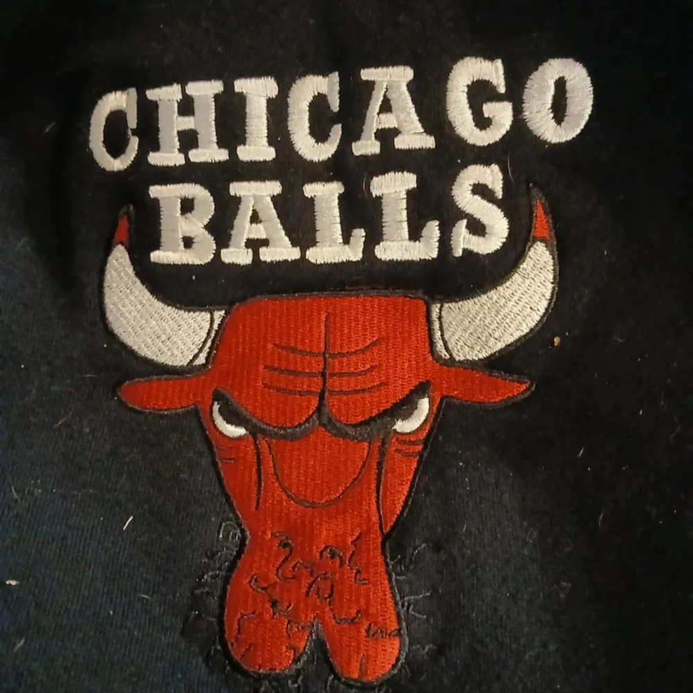 Design av porous walker.  Parodi på chicago bulls. Hoodies.