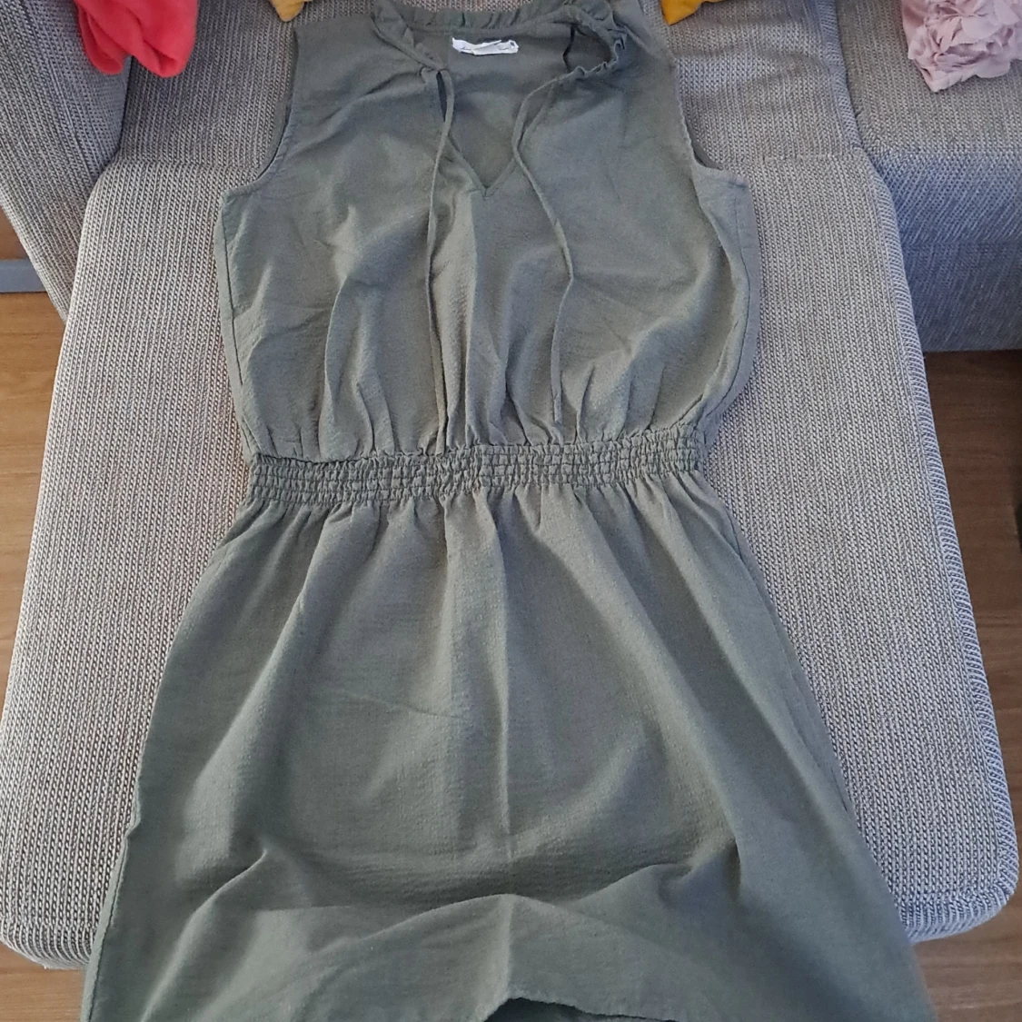 Grön ärmlös klänning - 90