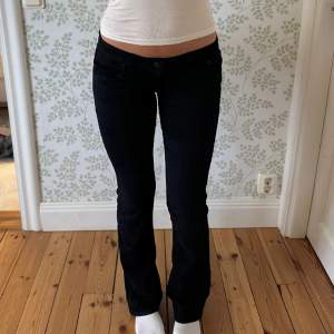 Helt nya ltb jeans i modell valerie storlek 26/34 passar mig jätte bra som är 175. Nypris 800💞