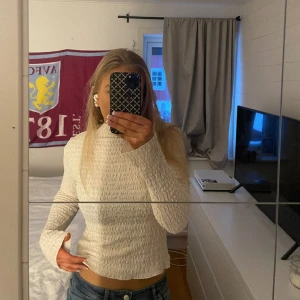 Gina topp - Jättefin topp från Gina i xs. Använt 1 gång alltså nyskick. Kan skicka fler bilder. Köparen står för frakten