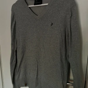 Peak Performance Tröja - Jätte fin Peak Performance tröja! 9/10 skick kom dm om de finns frågor!✅✅