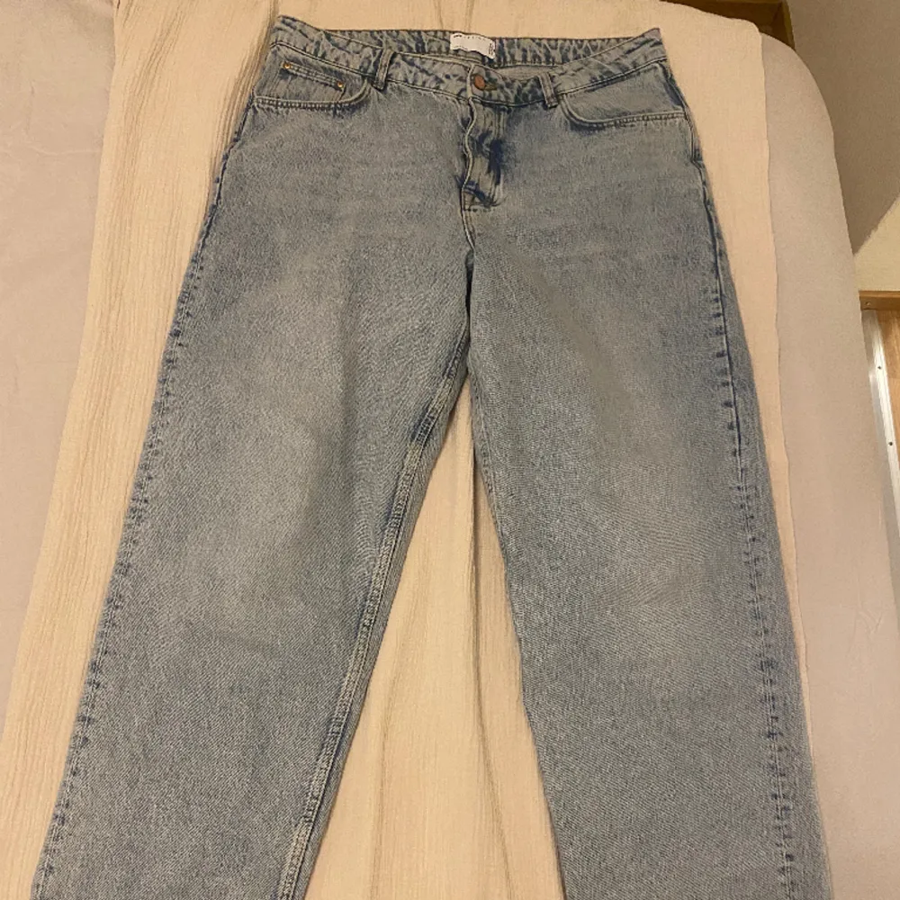 Jeans i storlek W36L32, har aldrig använt dem endast testat. :) orginalpris 359kr.. Jeans & Byxor.