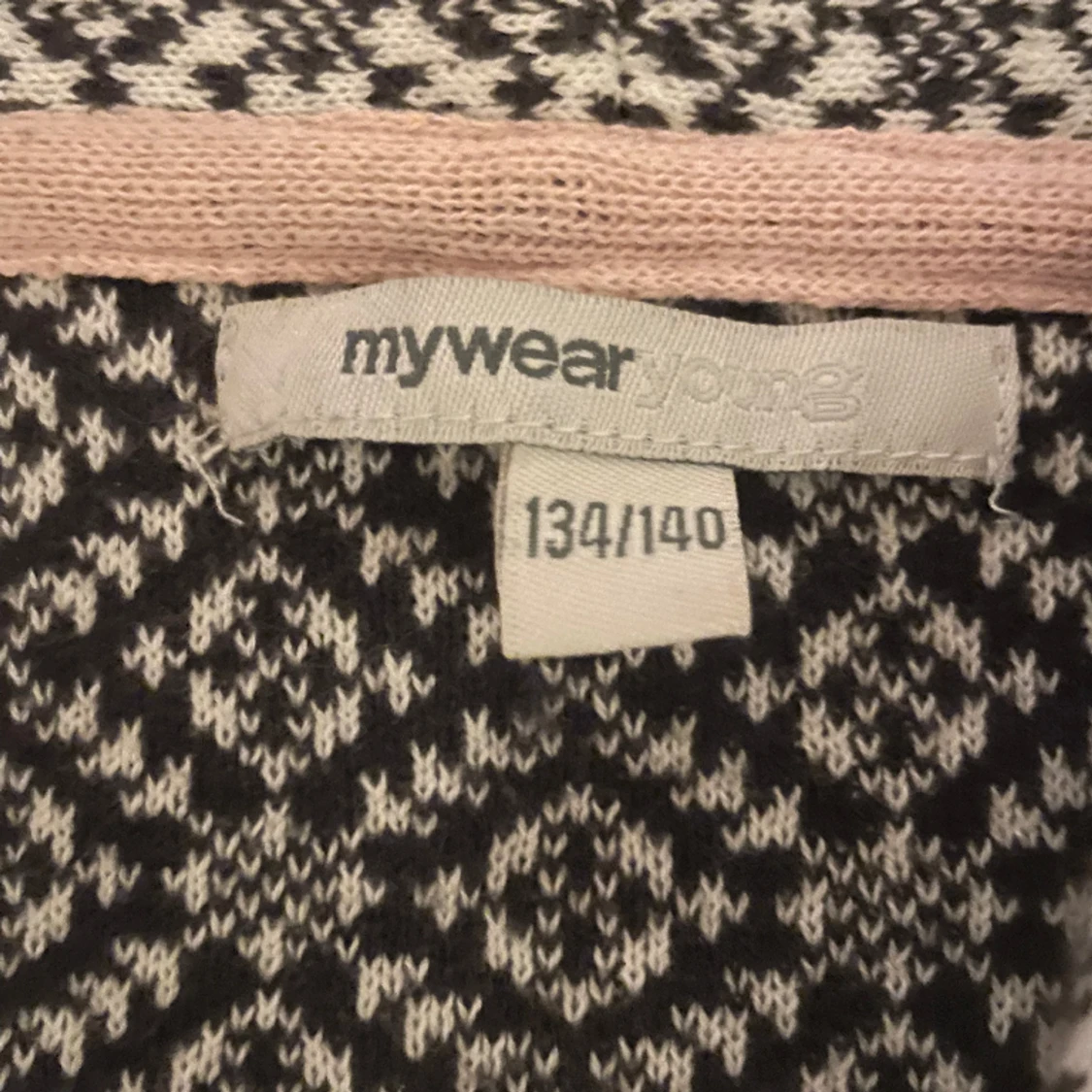 Mönstrad kofta! - 1