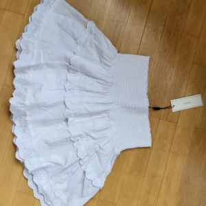 Ny kjol Neo Noir strl 38 - Nypris 750 kr