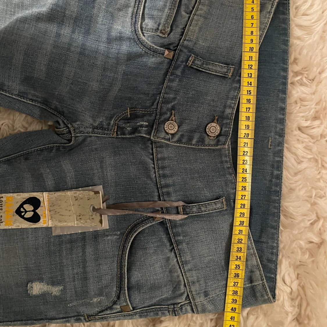 Low waisted jeans - 93