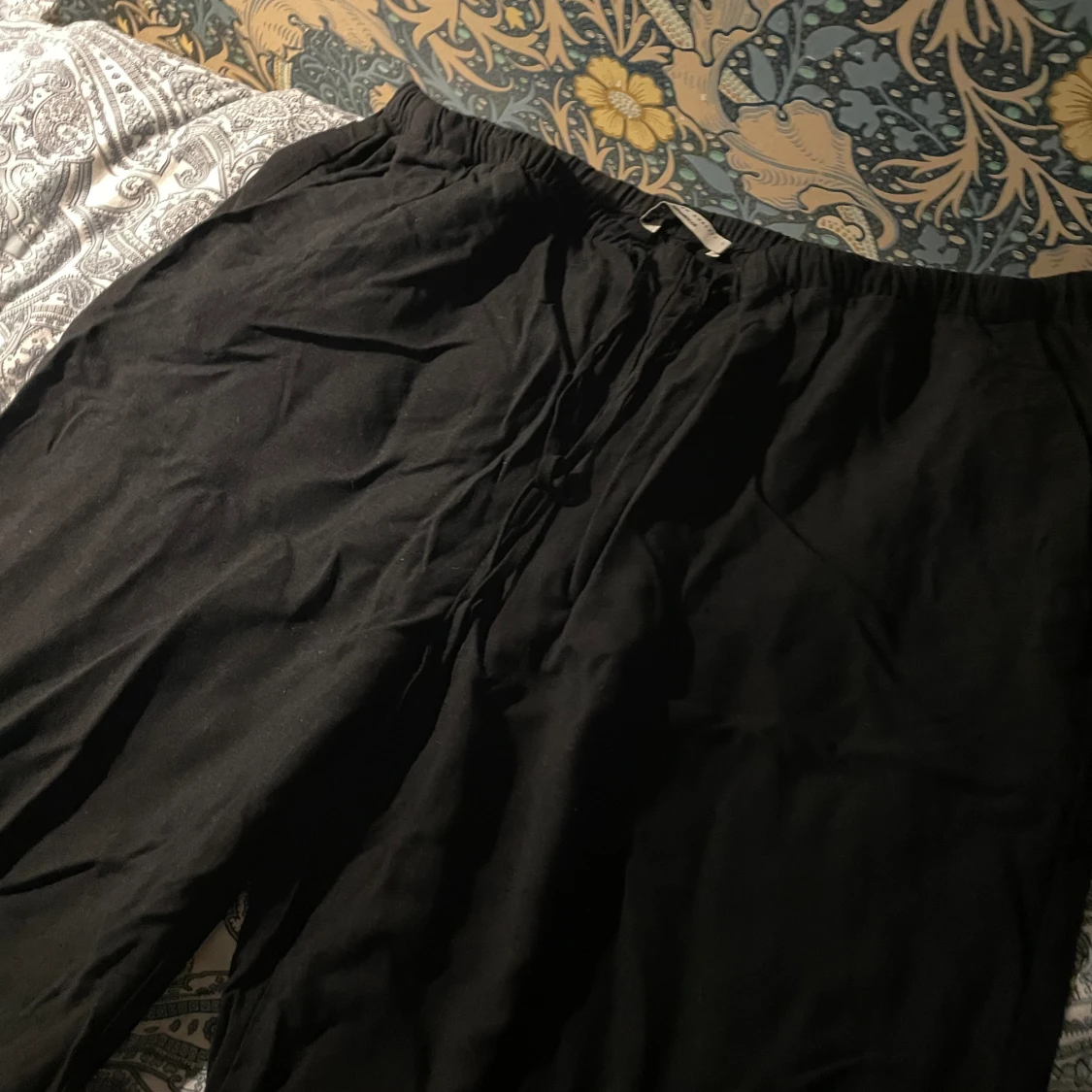 Svarta Linnebyxor  - 90