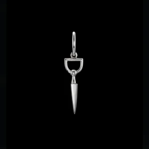 Maria Nilsdotter örhänge  - Säljer mitt jättefina örhänge från Maria Nilsdotter för att jag inte använder det så ofta💕🥰skriv för flera bilder (skulle också kunna tänka mig byta låt något annat från Maria Nilsdotter men beror på vad😊)