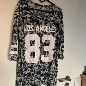 Klänning  - Bra skick, väldigt skön