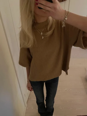 Stickad tshirt  - Såå snygg stickad tshirt från pull&bear💕